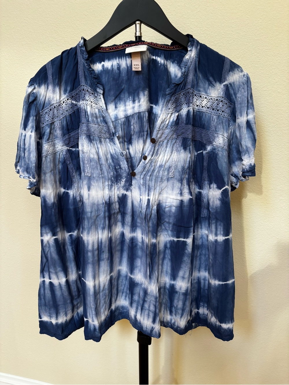 Knox Rose Tie-Dye Indigo Short Sleeve Shirt